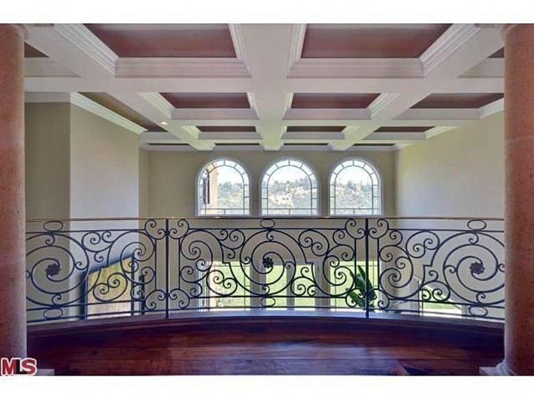 kim_kardashian_and_kanye_west_house