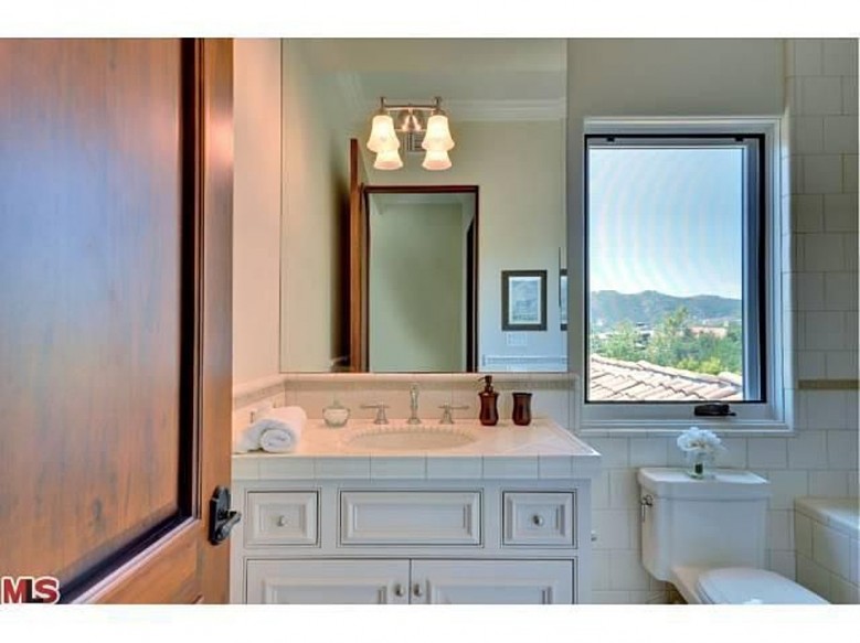 kimye_bath