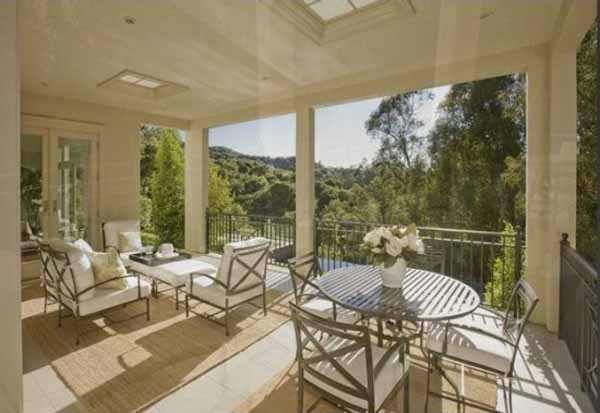 Lady_Gagas_Luxury_House1